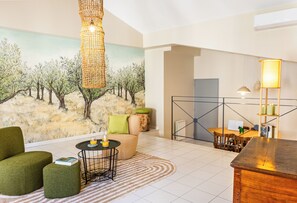 1 Bedroom Apartment | Oppholdsområde | Flatskjerm-TV