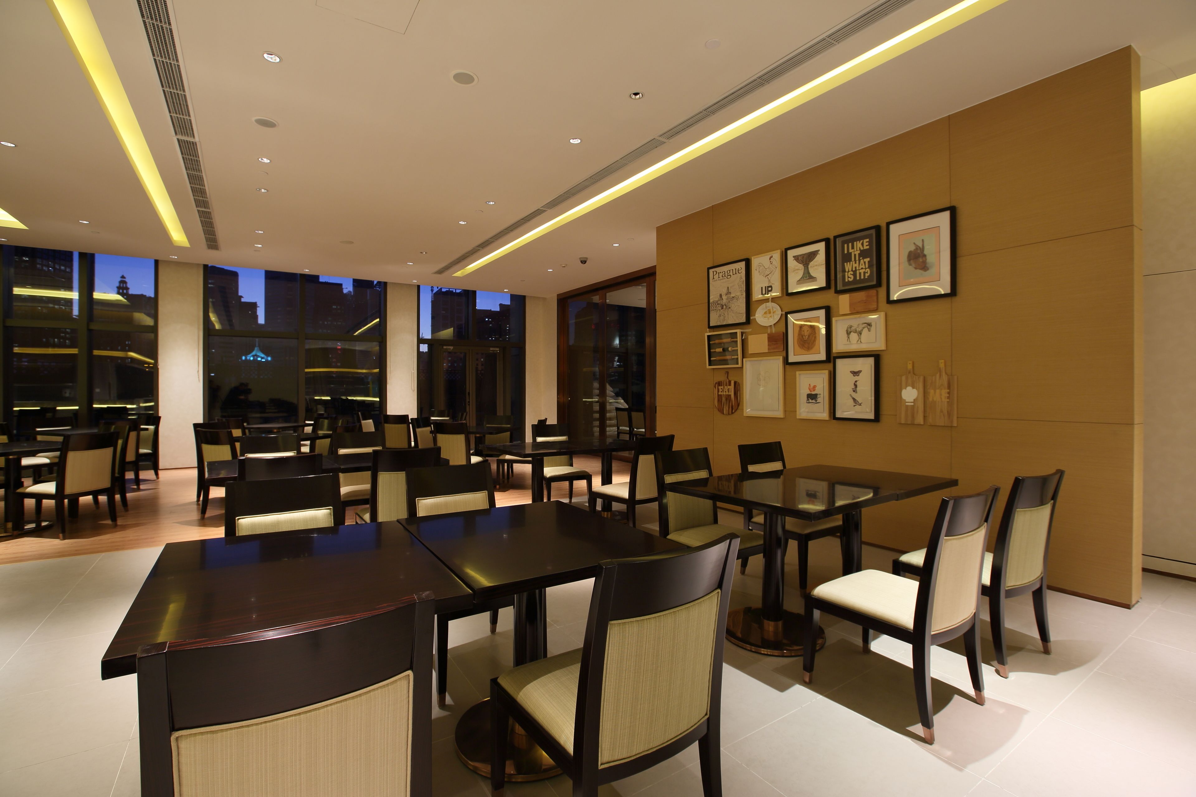 Bữa sáng buffet hàng ngày (68 CNY/mỗi người) 