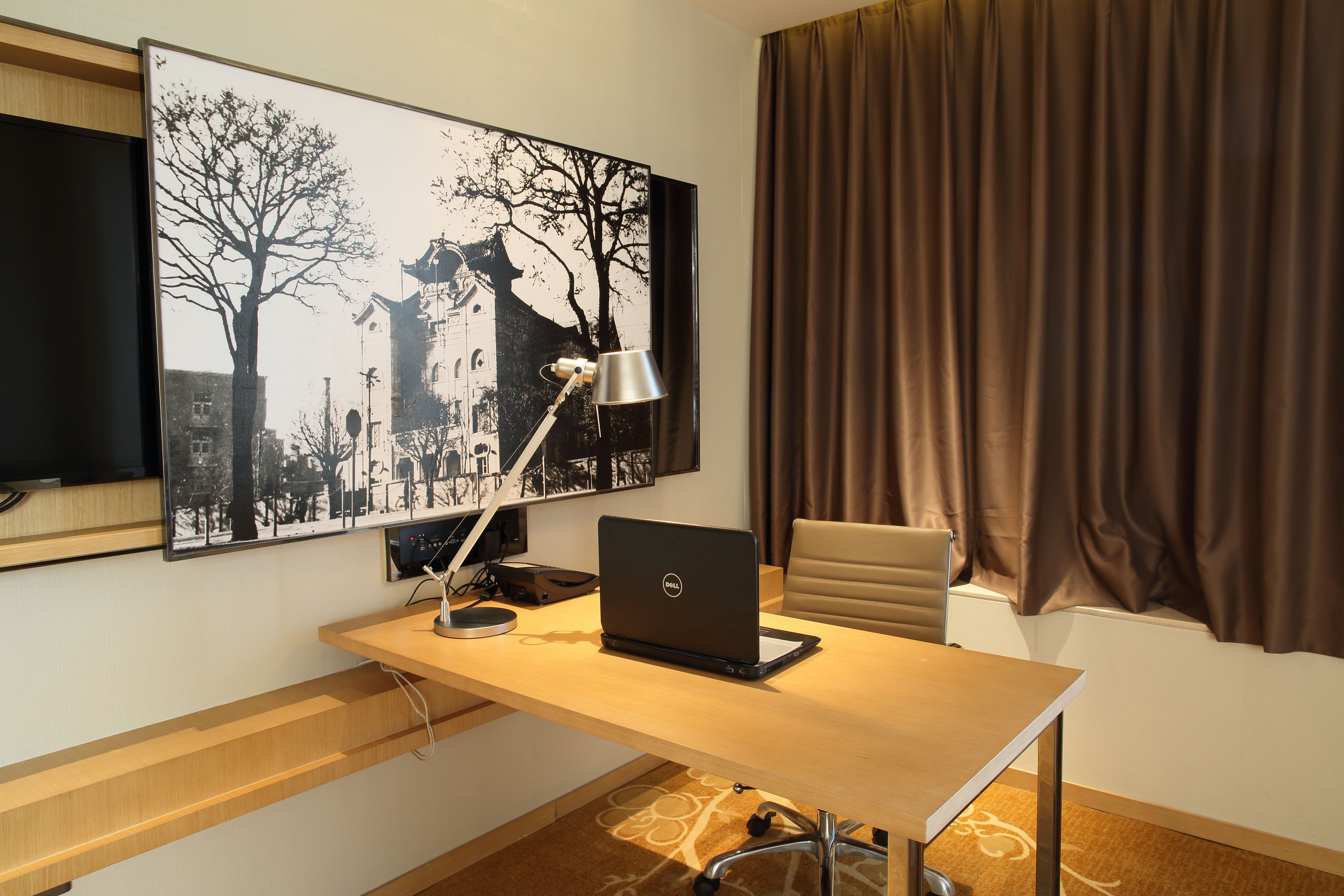 aloft, suite, 1 bedroom, city view | premium bedding, down duvets, pillow-top beds, in-room safe