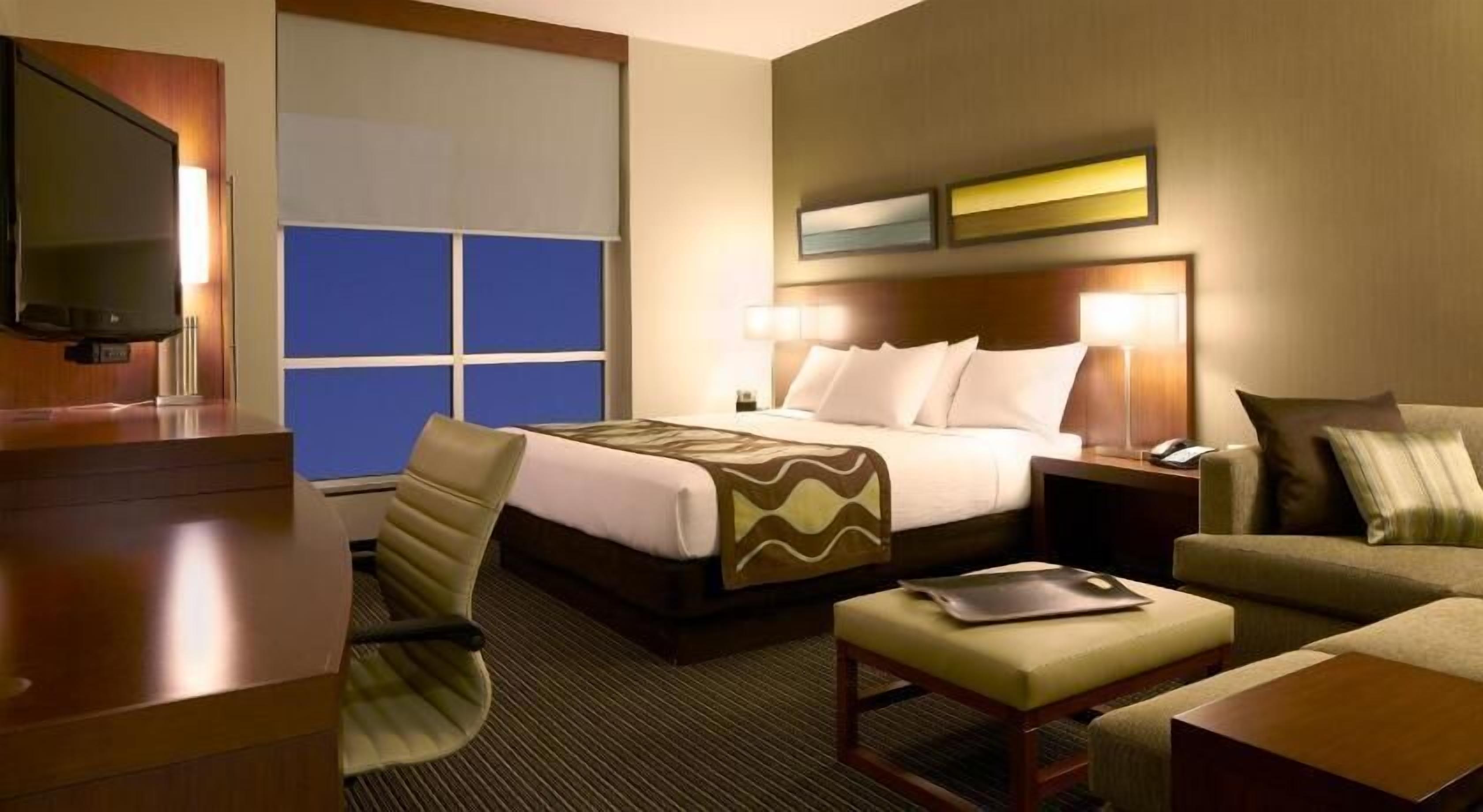 Premium bedding, in-room safe, desk, soundproofing