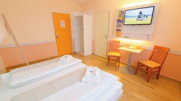 Caixa forta a l'habitació, decoració individual i mobiliari individual