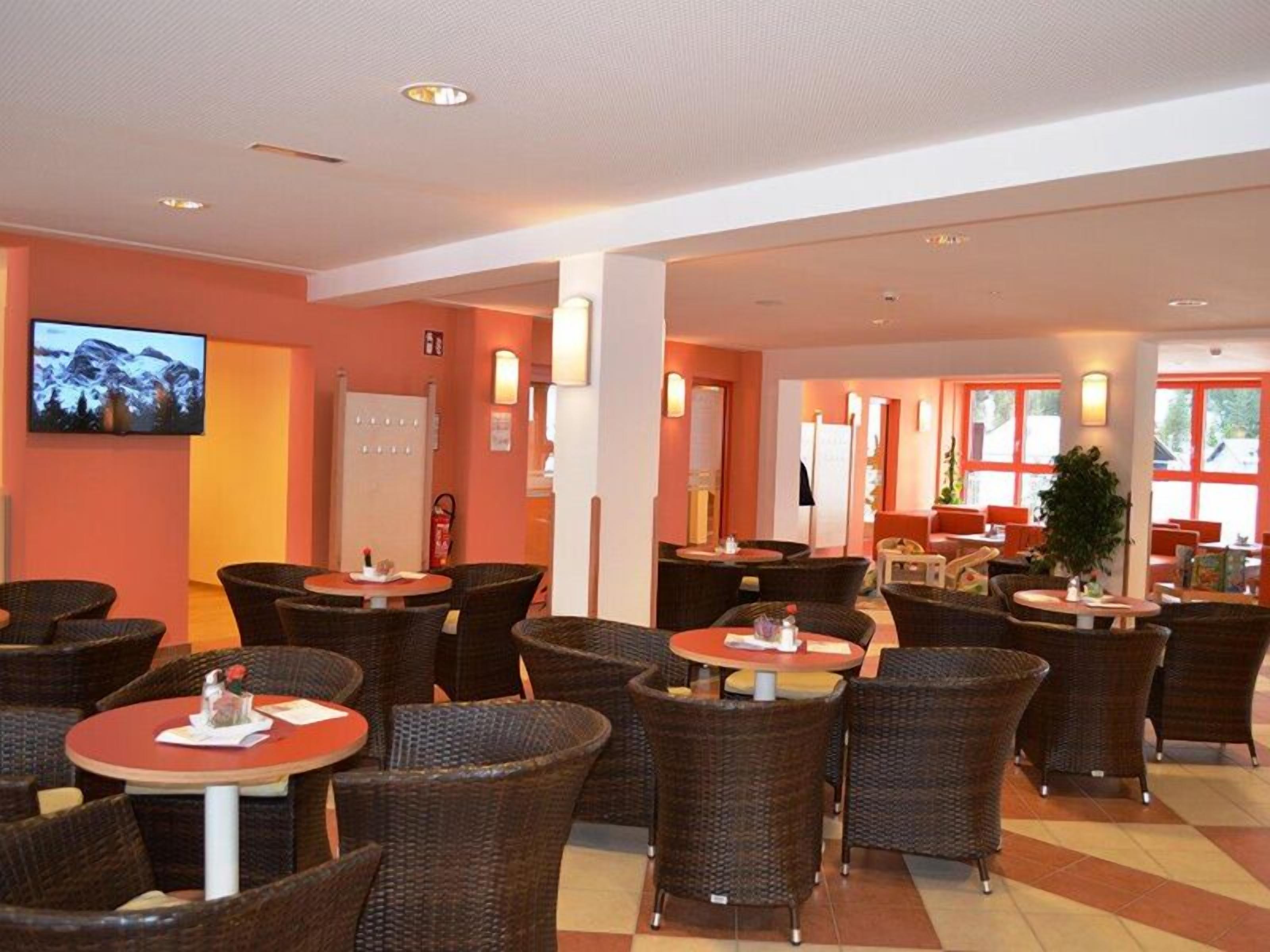 Bar lounge