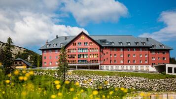 Façana frontal de l'allotjament