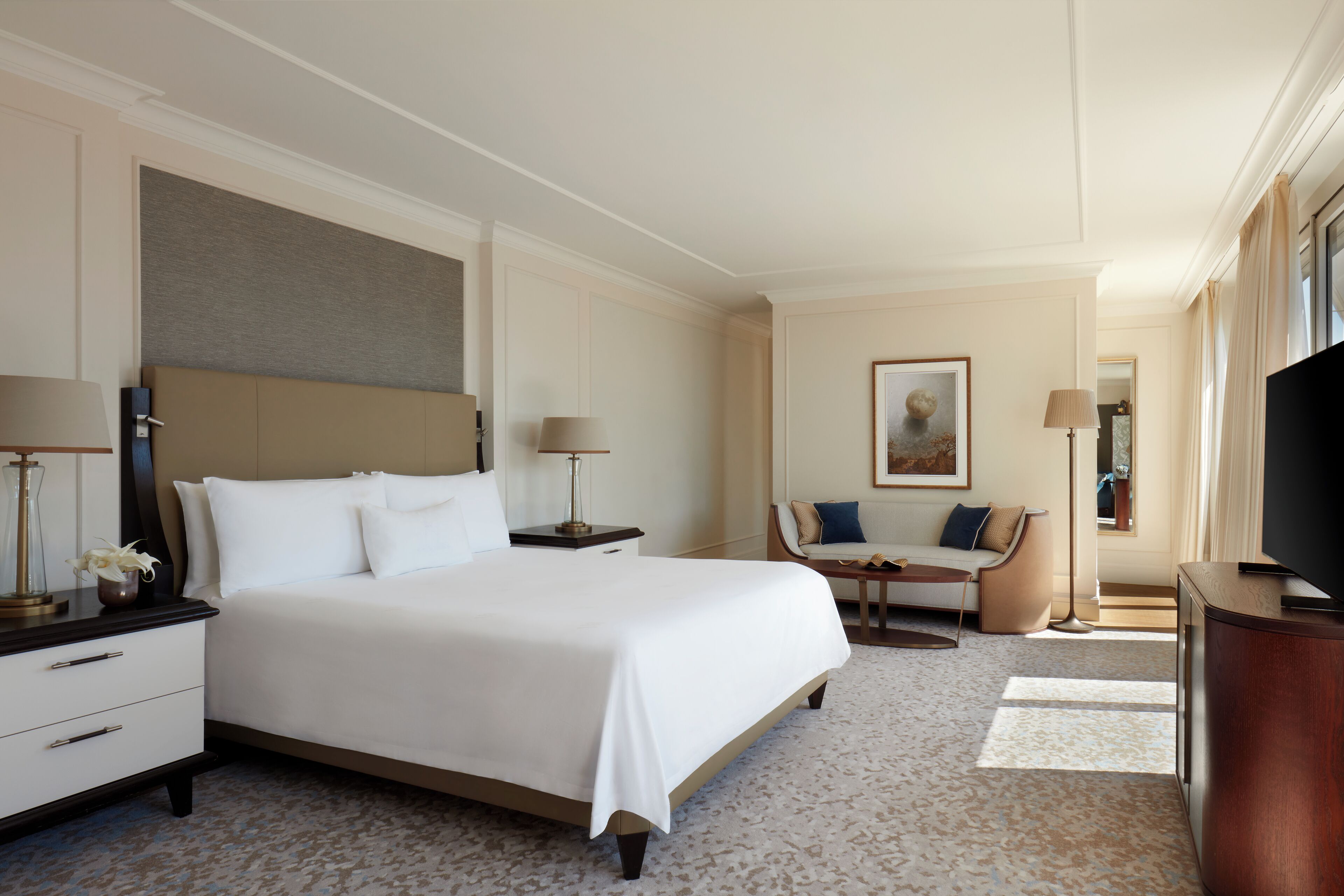 Junior Suite, 1 King Bed, Garden View | Premium bedding, minibar, in-room safe, individually furnished