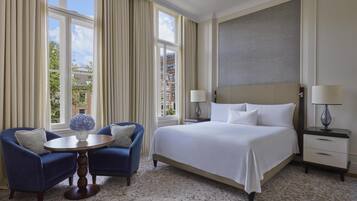 Ropa de cama de alta calidad y minibar