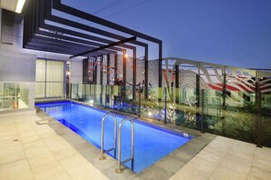 Outdoor pool - Oaks Gladstone Grand Hotel (Gladstone)