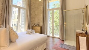 Elite Penthouse | Memory-foam beds, in-room safe, blackout curtains, soundproofing - Les Appartements du Vieux-Port (Marseille)