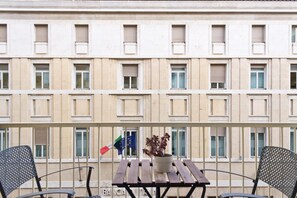 Balcony - Domus Municipio (Naples)