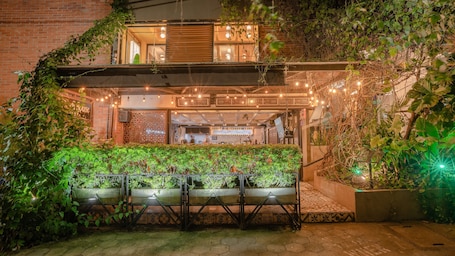 Fachada de la propiedad. Hotel el Peñón By Bithotels