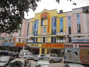 Front of property - Sun Inns Hotel Kepong (Kuala Lumpur)