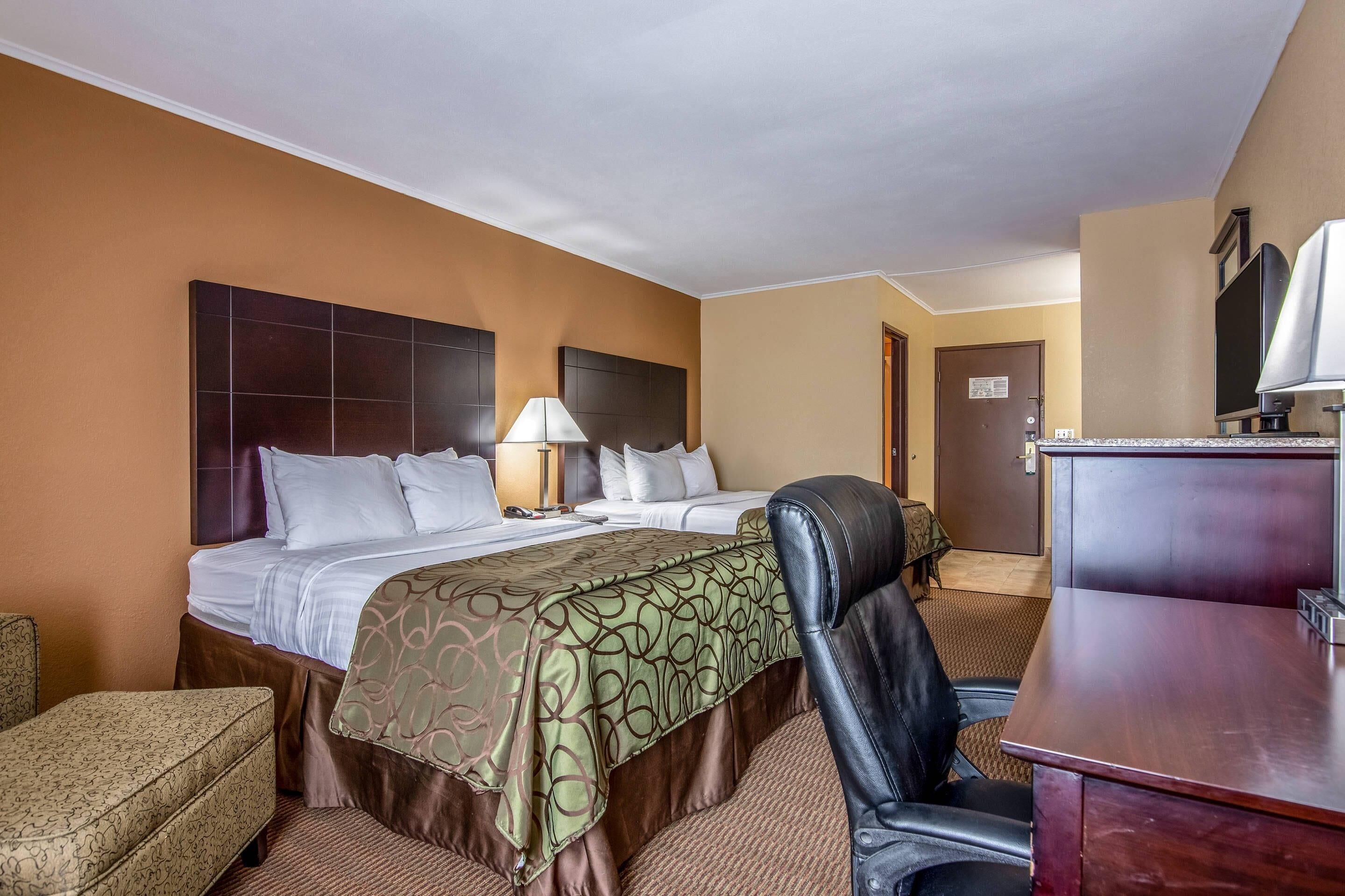 Photo - Quality Inn Tully I-81