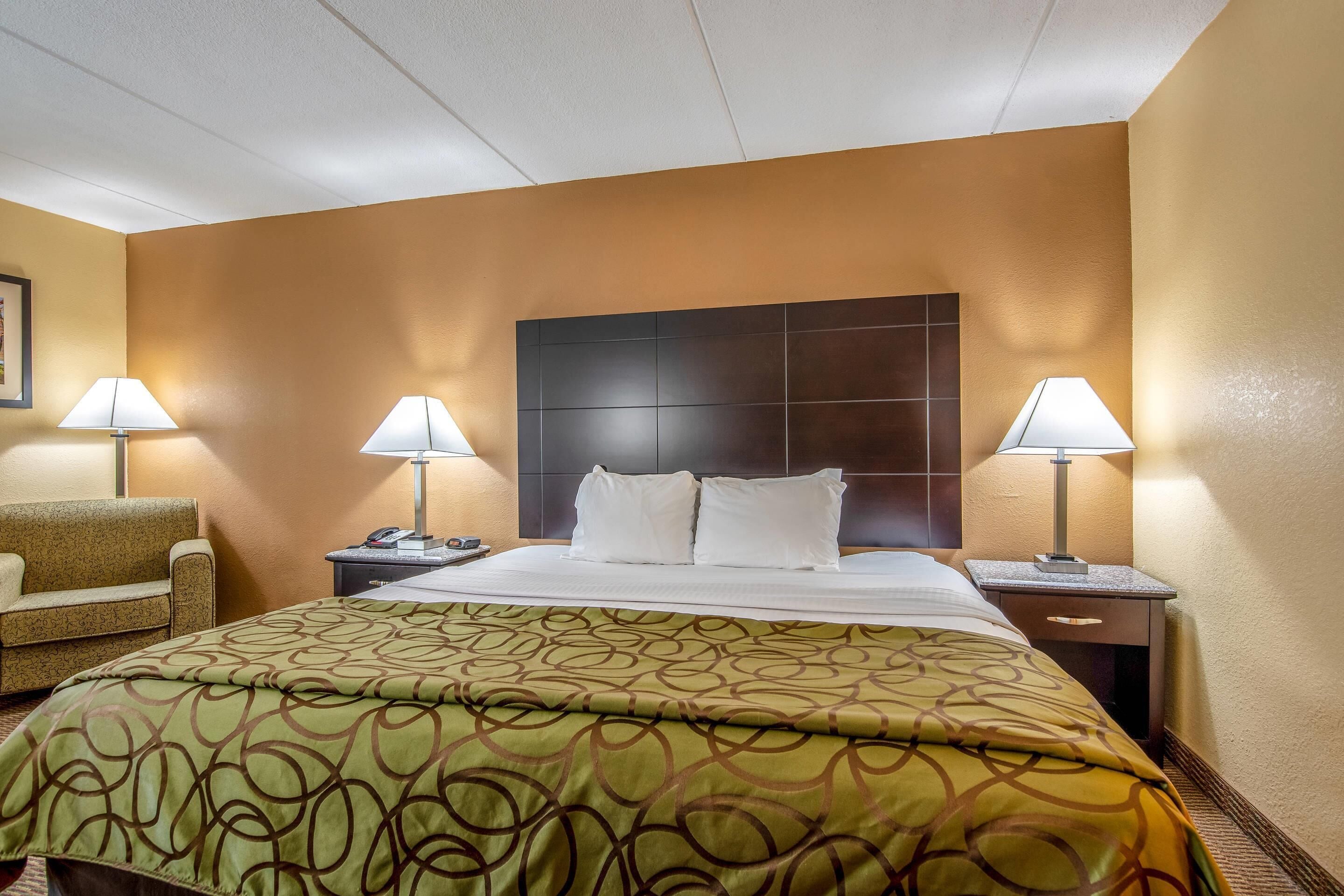 Photo - Quality Inn Tully I-81