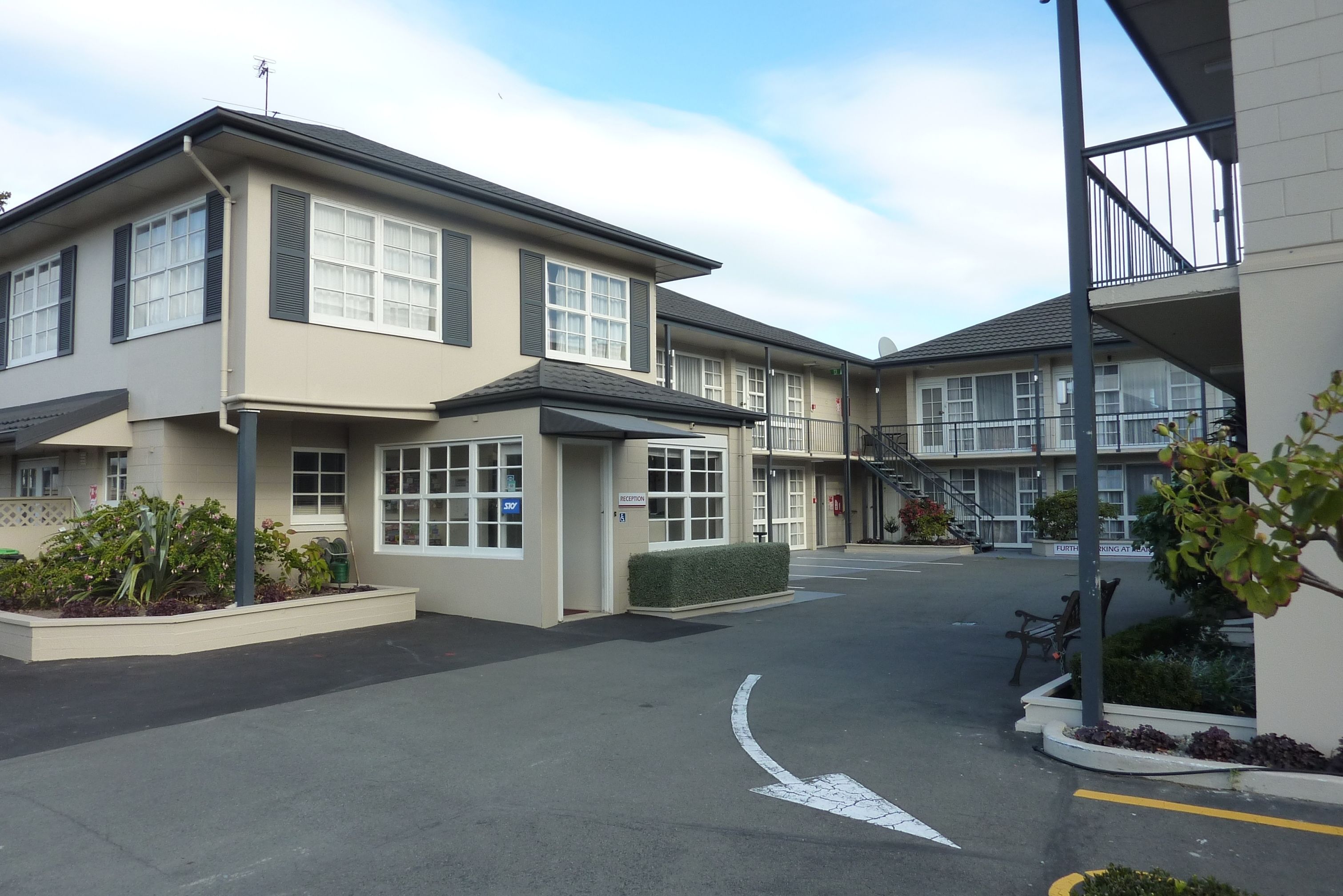 Photo - Colonial Inn Motel