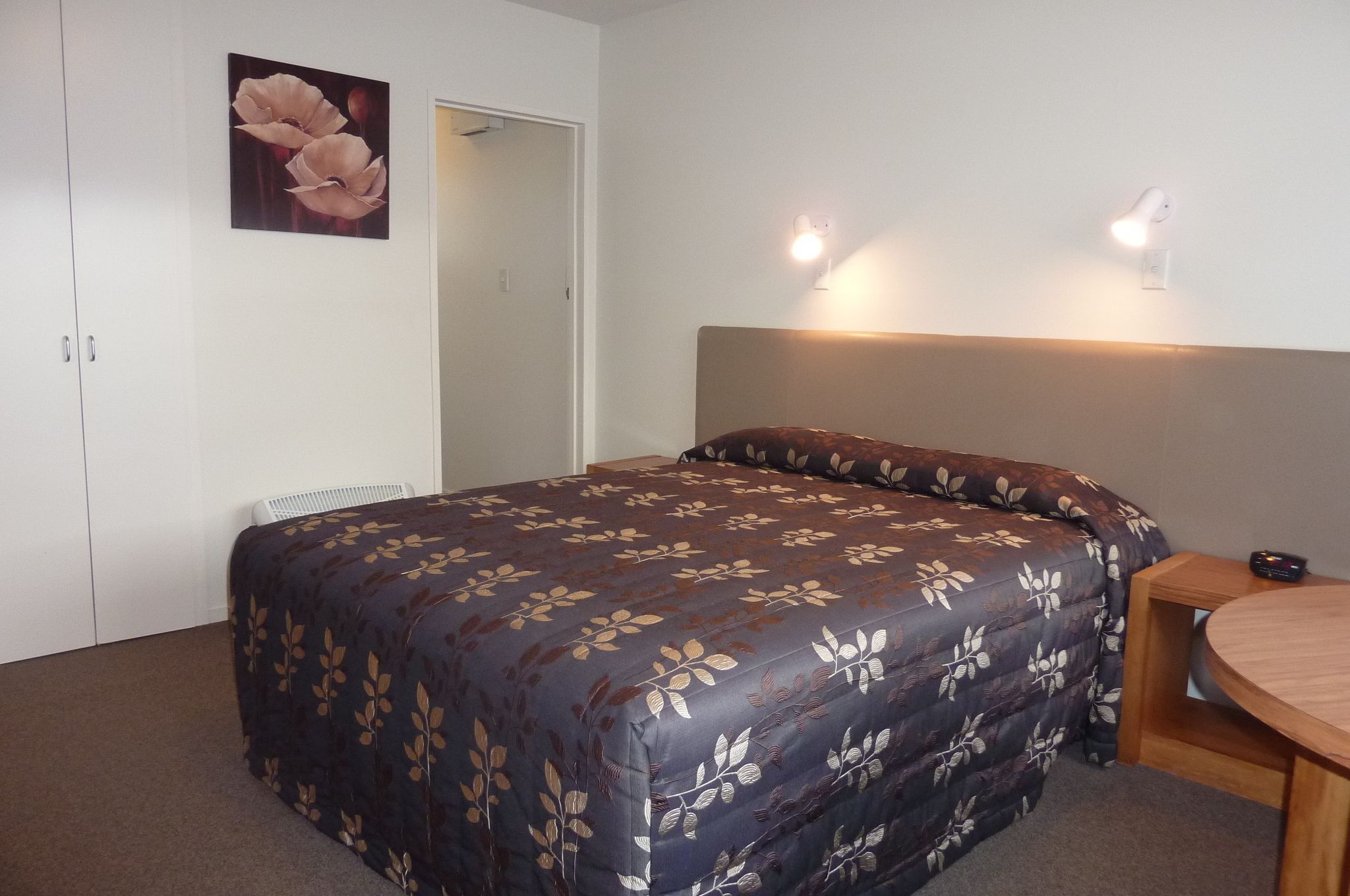 Photo - Colonial Inn Motel