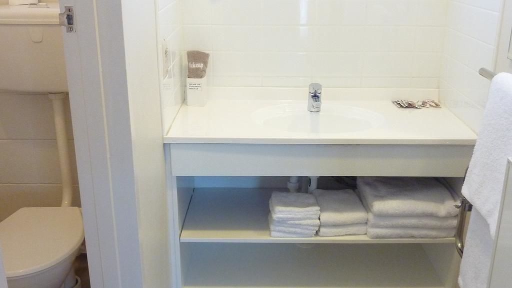 Photo - Colonial Inn Motel