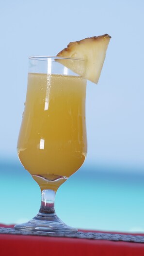 Bar (on property) - Jamaica Tamboo Resort (Negril)