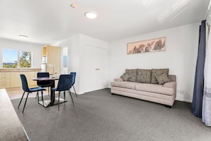 Apartment, 2 Bedrooms | 2 bedrooms, desk, iron/ironing board, free WiFi