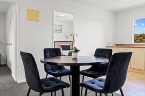 Standard Apartment, 2 Bedrooms | Living area | Plasma TV - Avondale Motor Inn (Auckland)