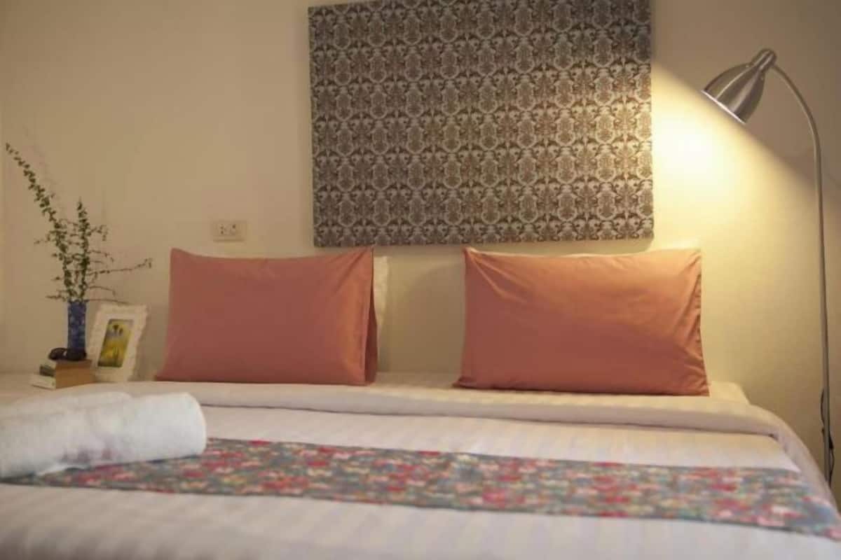 In-room safe, rollaway beds, free WiFi, bed sheets