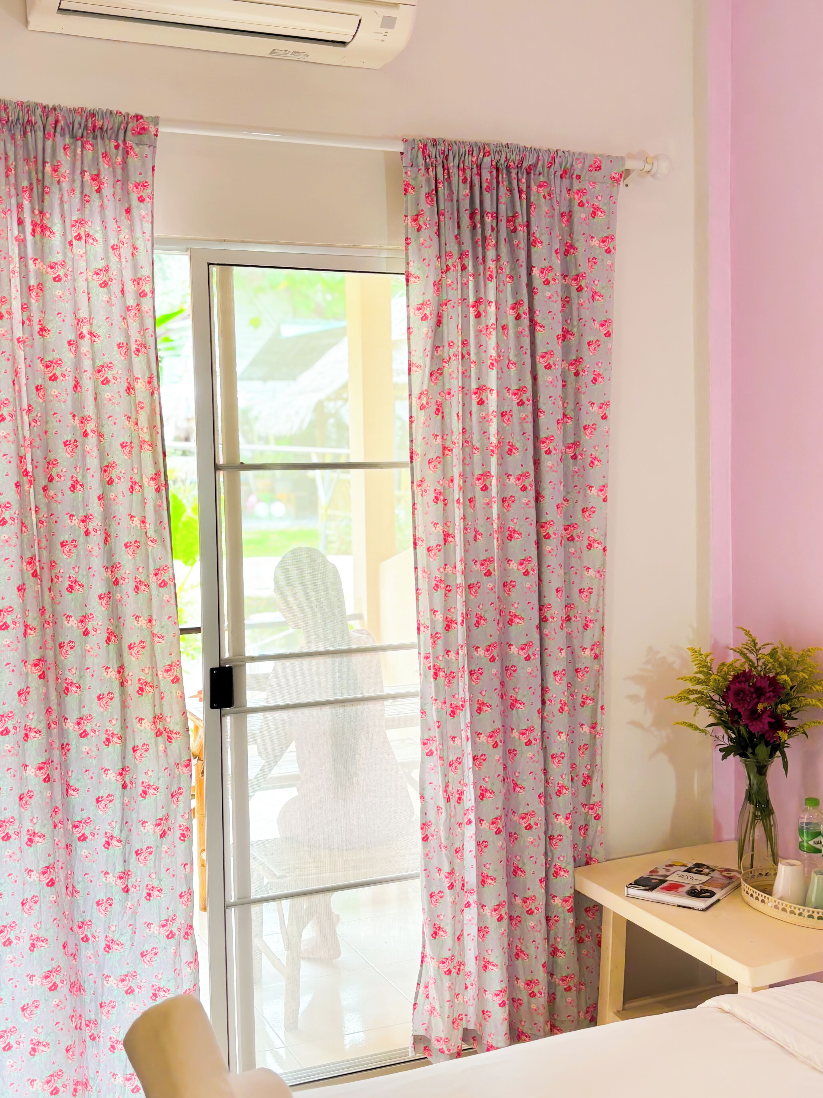 standard room | in-room safe, rollaway beds, free wifi, bed sheets