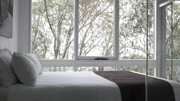 Apartment, 3 Bedrooms | Iron/ironing board, cots/infant beds, free WiFi