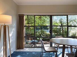 Suite, 2 Bedrooms, Park View | Premium bedding, memory foam beds, desk, laptop workspace