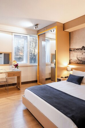 Studio | Sengetøy av topp kvalitet, minibar, safe på rommet og lydisolert