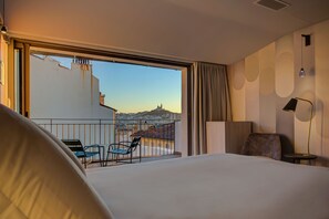 Signature Suite | Premium bedding, in-room safe, blackout drapes, soundproofing - Alex Hotel & Spa (Marseille)