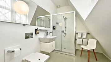 Family Duplex (XL) | Bathroom