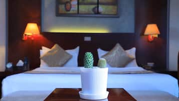 Down comforters, pillowtop beds, minibar, in-room safe