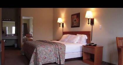 City Heart Inn & Suites