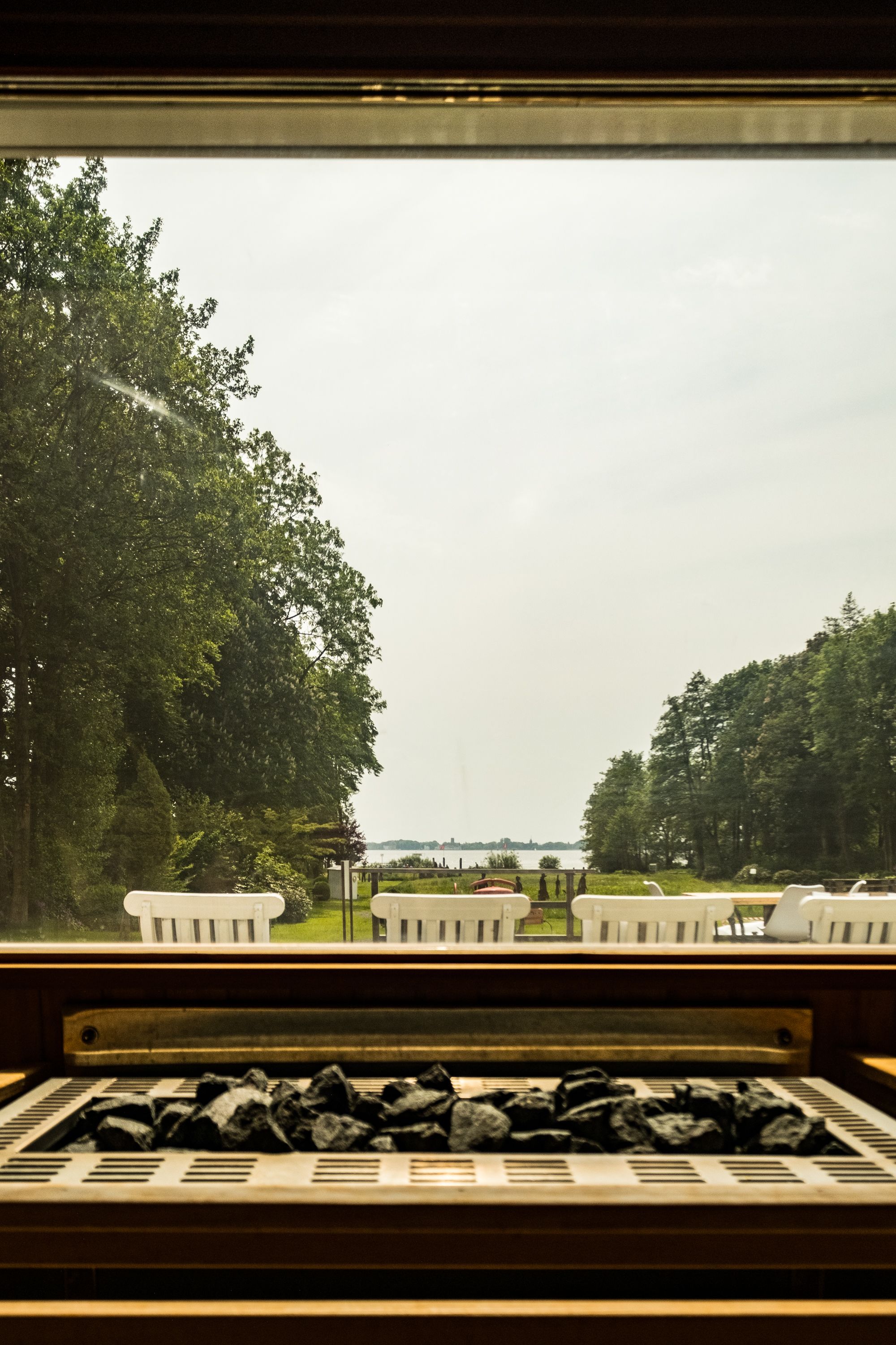 sauna, steam room, turkish bath/hammam, body treatments, aromatherapy