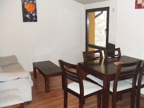 Apartment, 1 Bedroom | Living room | TV - Tarter Pirineos 3000 (El Tarter)