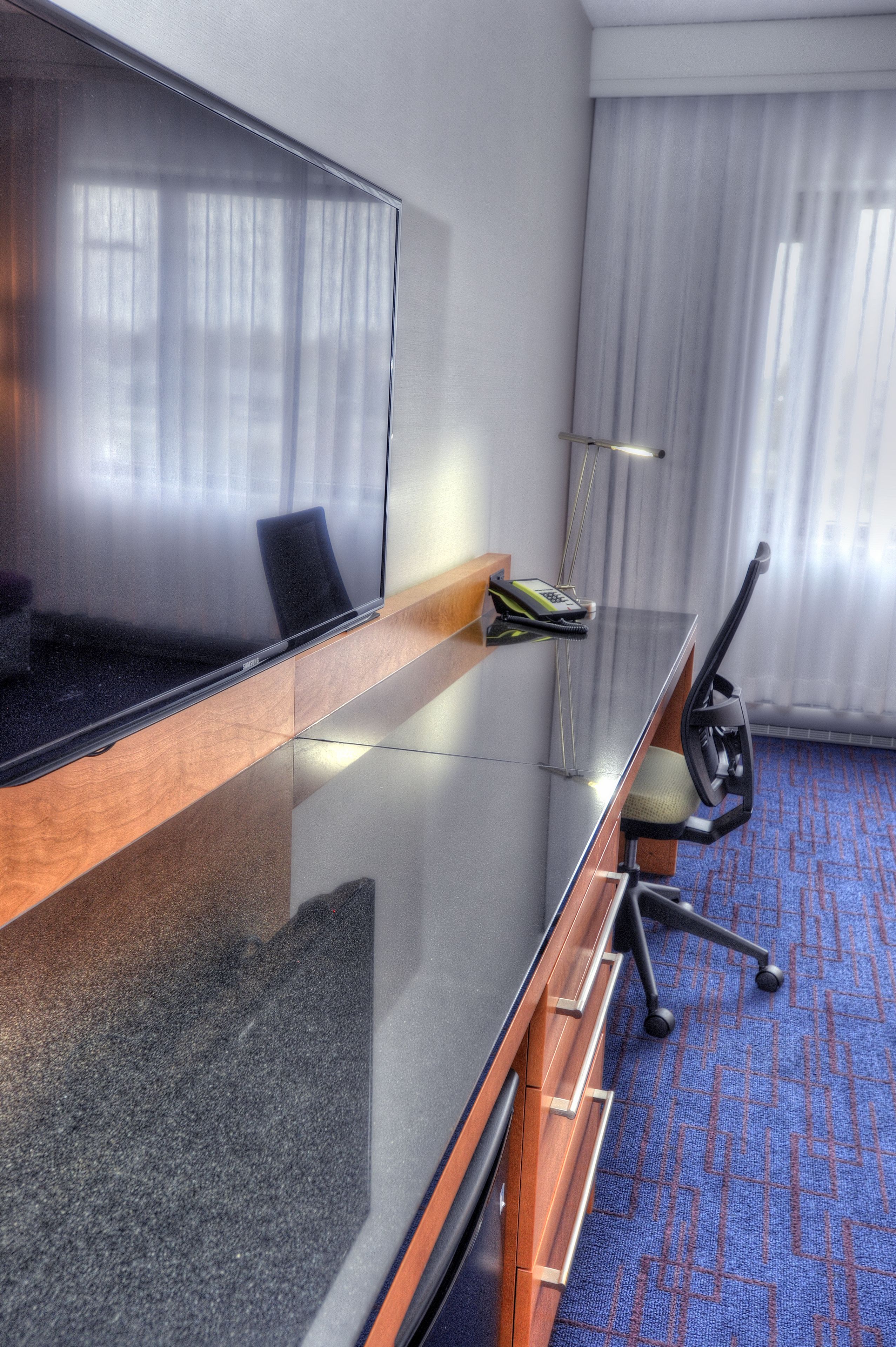 in-room business centre