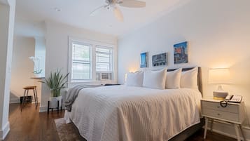 Premier Room, 1 King Bed | 2 bedrooms, iron/ironing board, free WiFi, bed sheets