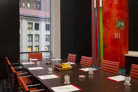 Courtyard by Marriott New York Manhattan Central Park - Image 26