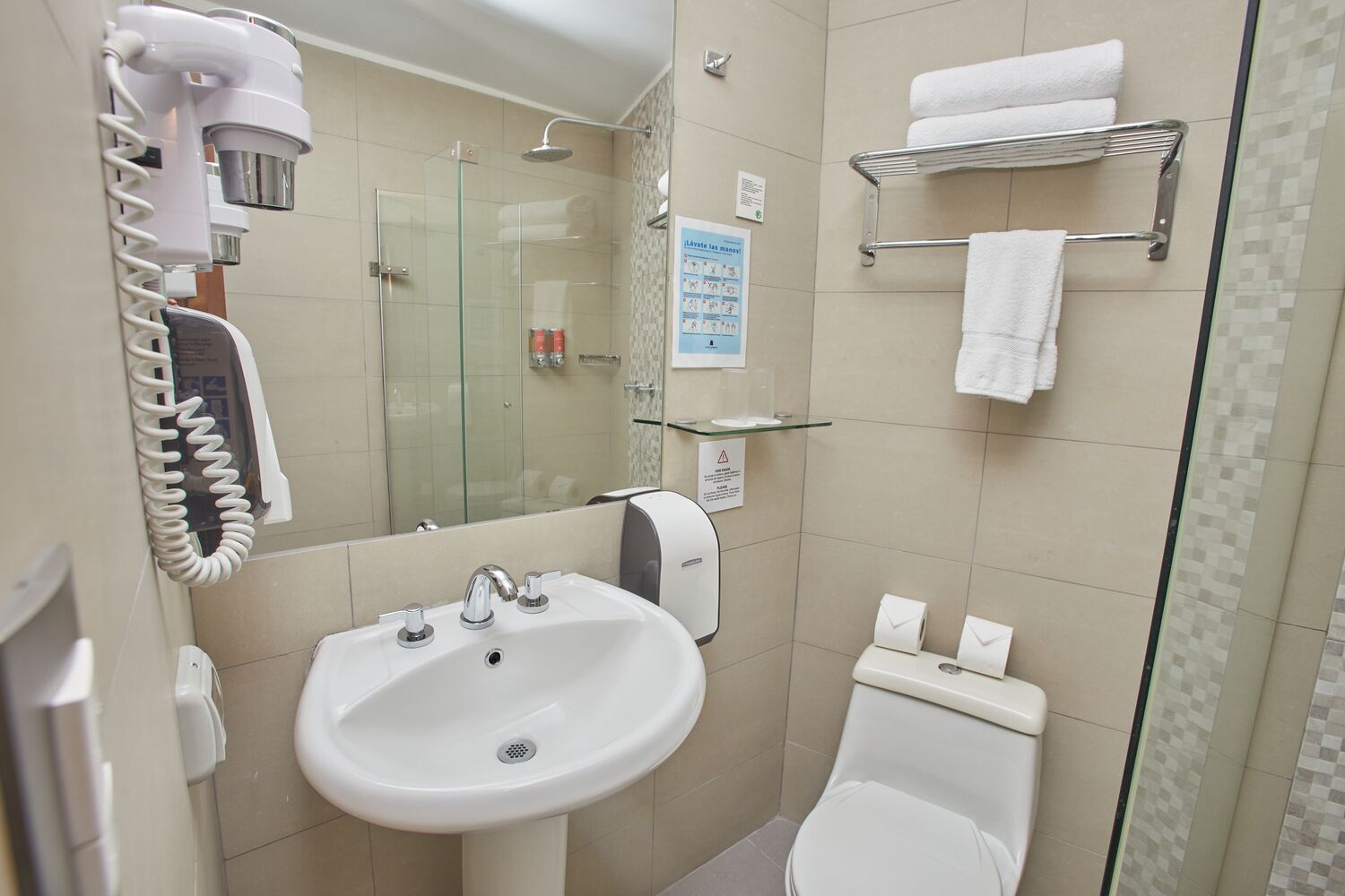 standard single room | bathroom | shower, free toiletries, hair dryer, towels