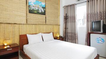 In-room safe, free WiFi