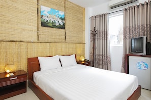 Double Room | In-room safe, free WiFi