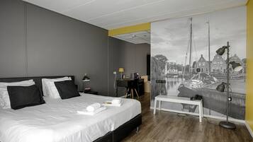 Superior kamer – NO pets allowed | Een bureau, gratis wifi, beddengoed