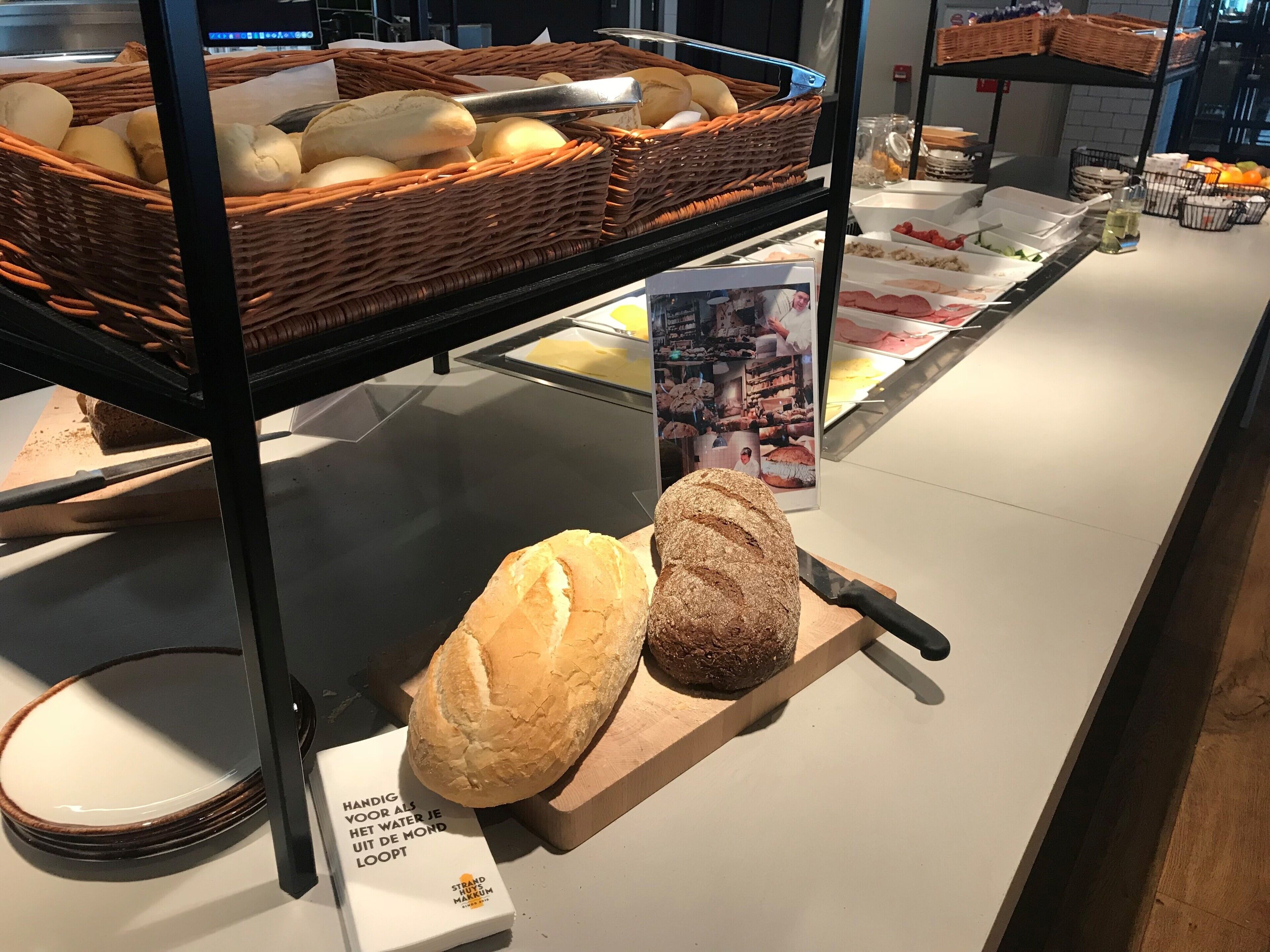 daily buffet breakfast (eur 21.95 per person)