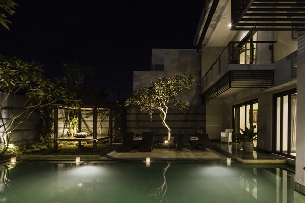 Front of property - evening/night