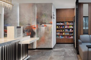 Lobby - Fairfield Inn & Suites by Marriott New York Staten Island (Staten Island)
