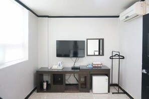 Deluxe Family Room | Zimmersafe, Verdunkelungsvorhänge, kostenloses WLAN