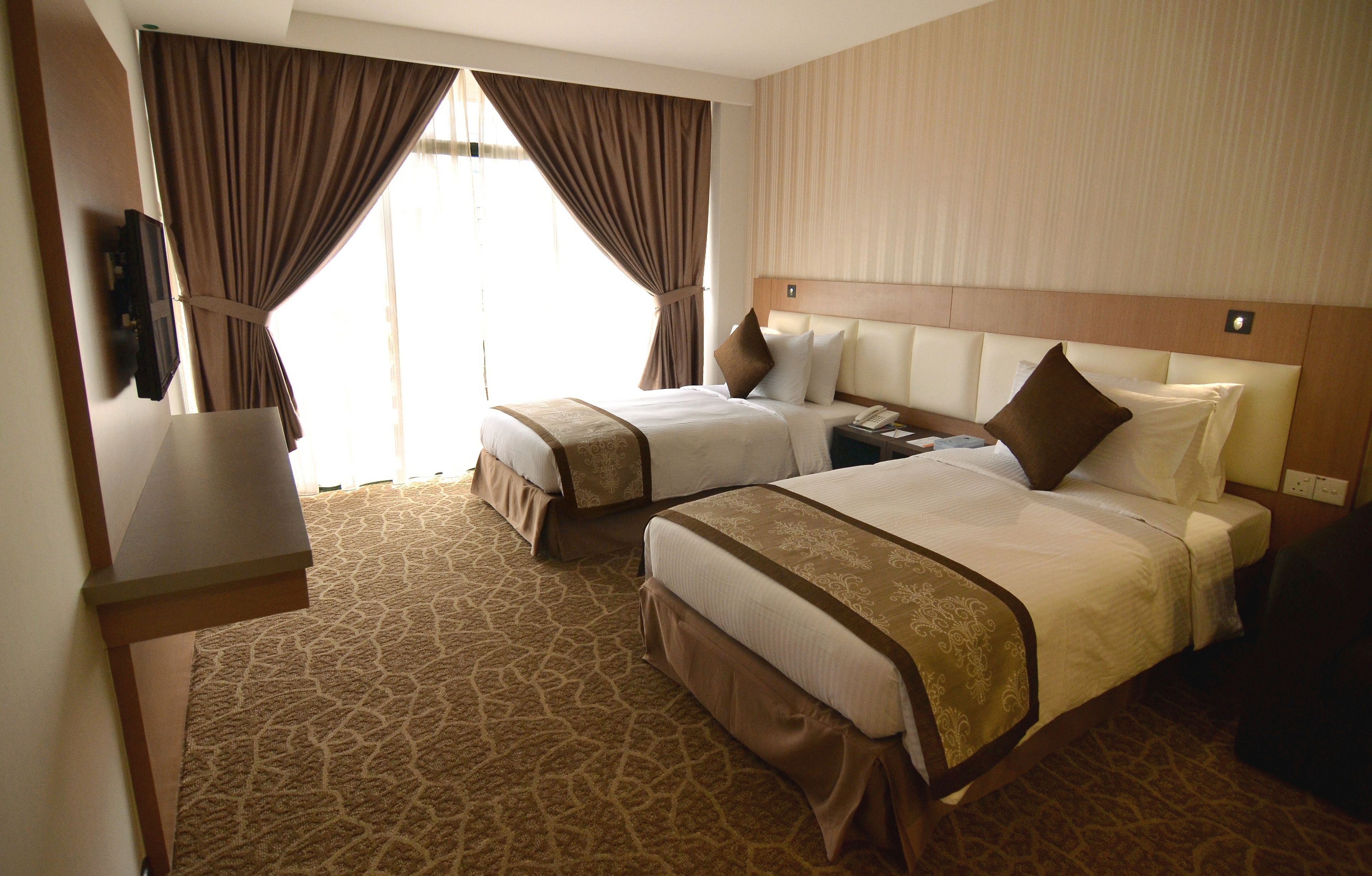 Soundproofing, free cots/infant beds, rollaway beds