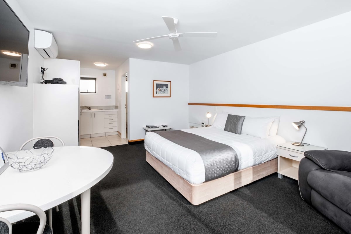 In-room safe, blackout curtains, iron/ironing board, free WiFi
