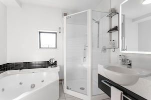 1 Bedroom Executive Apartment | Bathroom | Designer toiletries, hair dryer, towels