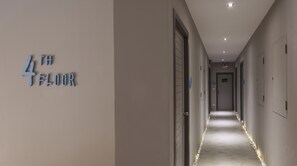 Hallway - TIRAS Patong Beach Hotel (Patong)