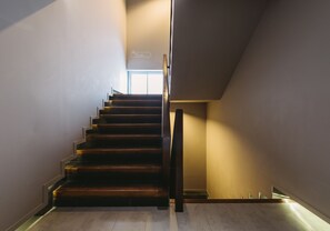 Staircase - TIRAS Patong Beach Hotel (Patong)