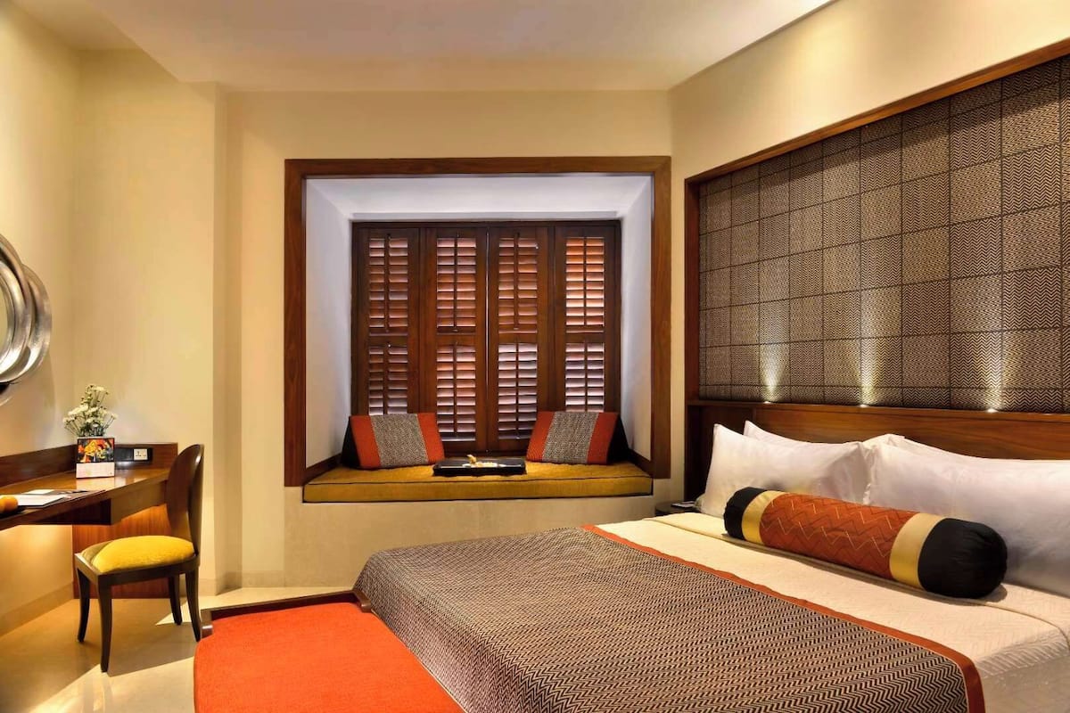 Edwardian Luxury Room | Premium bedding, minibar, in-room safe, desk
